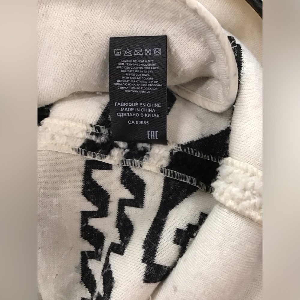 Isabel Marant Women’s Black and White Sweater Size 34 - Picture 5 of 5